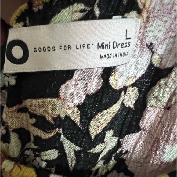 SO Goods For Life- floral mini dress - Picture 2 of 7
